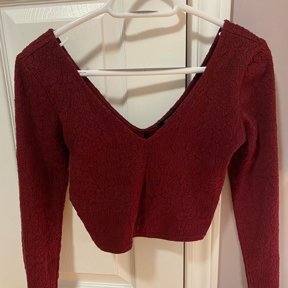 Forever 21 deep v long sleeve elegant top - Picture 3 of 6